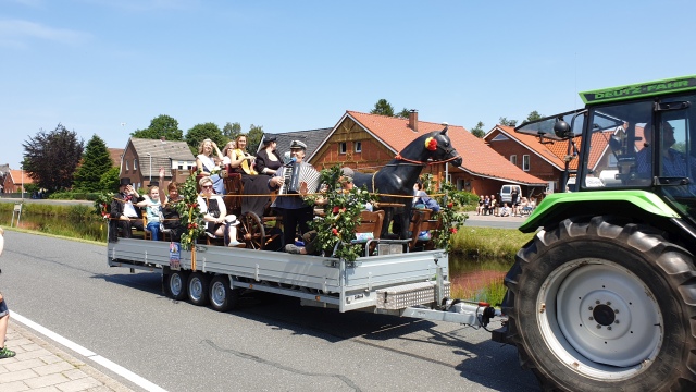 ../fotos/250-jahr-feier_ostrhauderfehn_2019/2019-06-23 13.47.40.jpg